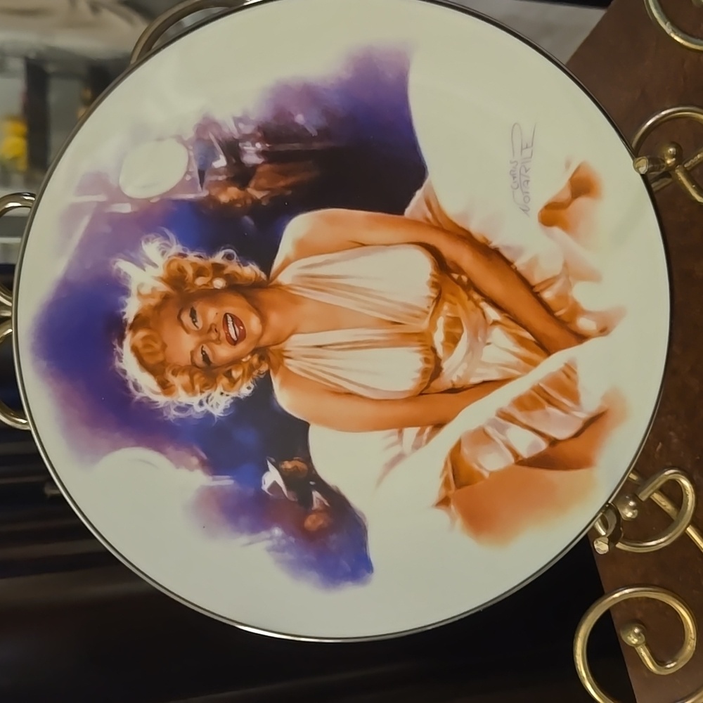 Vintage Delphi Marilyn Monroe Plate-“photo Opportunity “ 1993 Great Condition